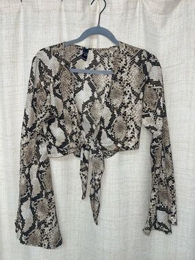 Windsor Beige Black Snake-Print Tie-Front Crop Top
